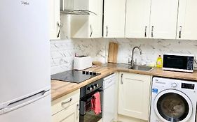 Lovely 2 Bedroom Apartment In Dublin City